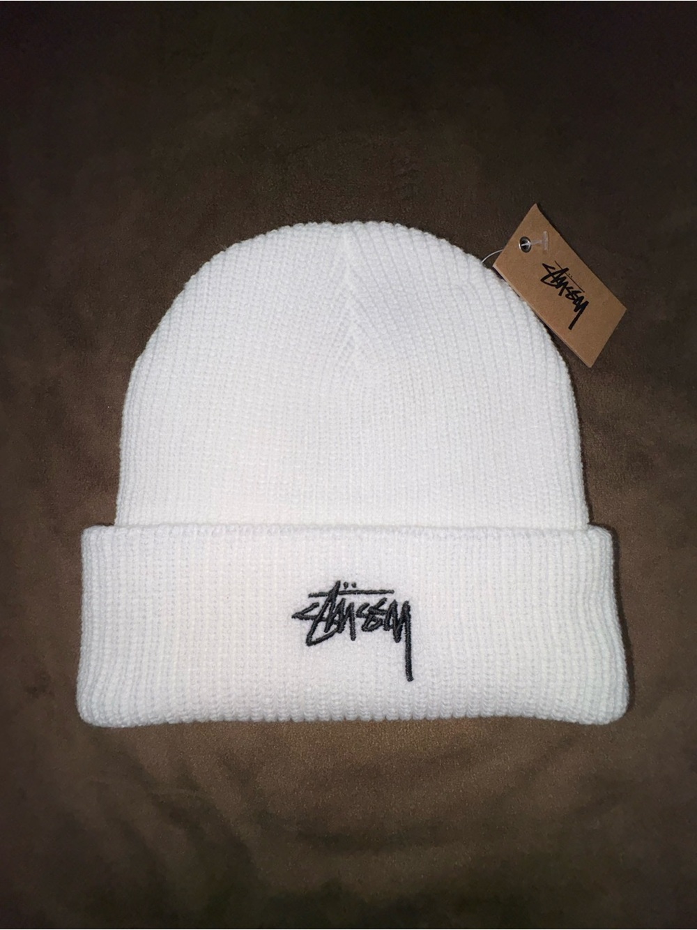 Stüssy White Logo Cuff Beanie – One Size 🤍